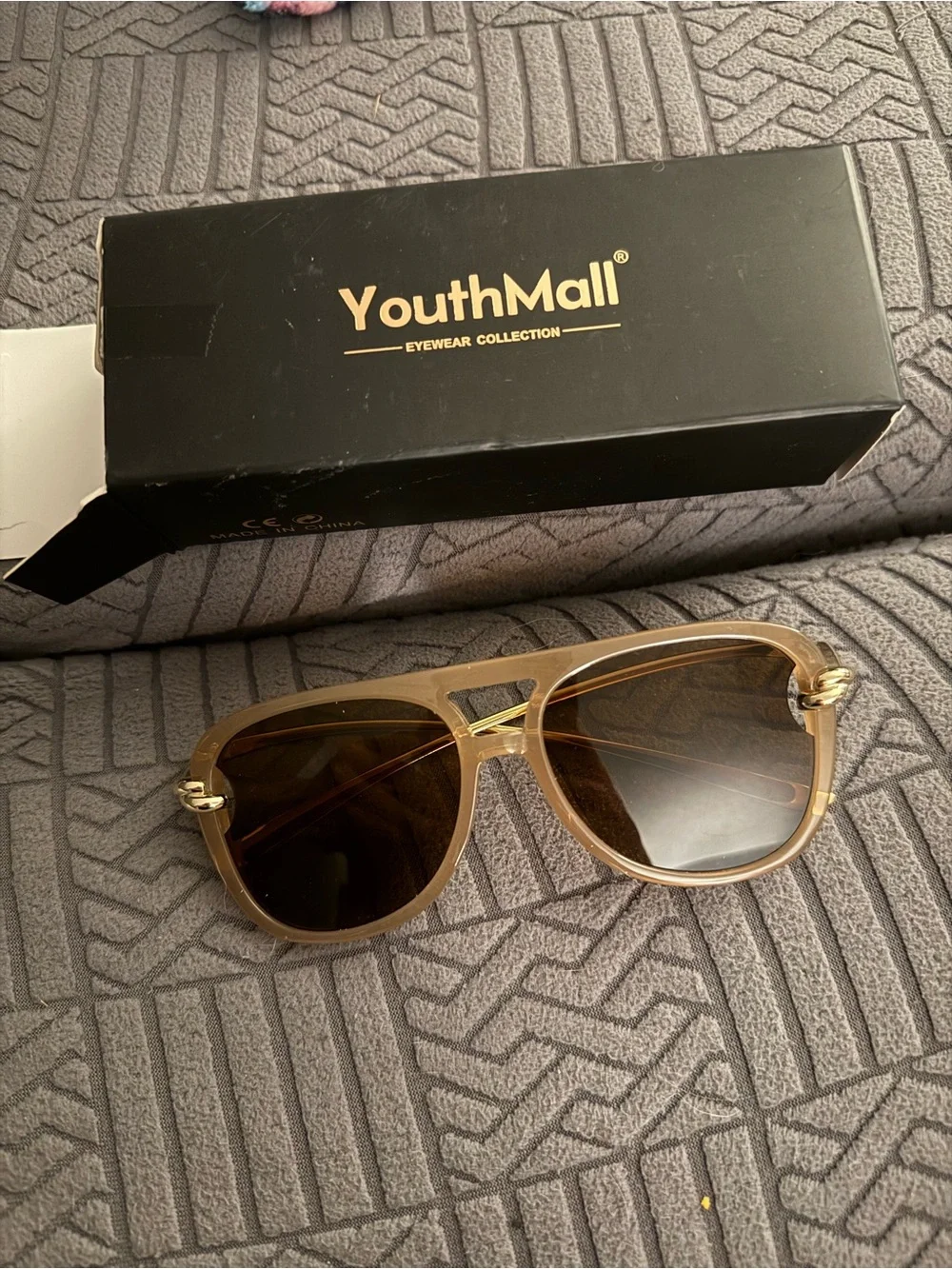 Women’s Aviator Sunglasses